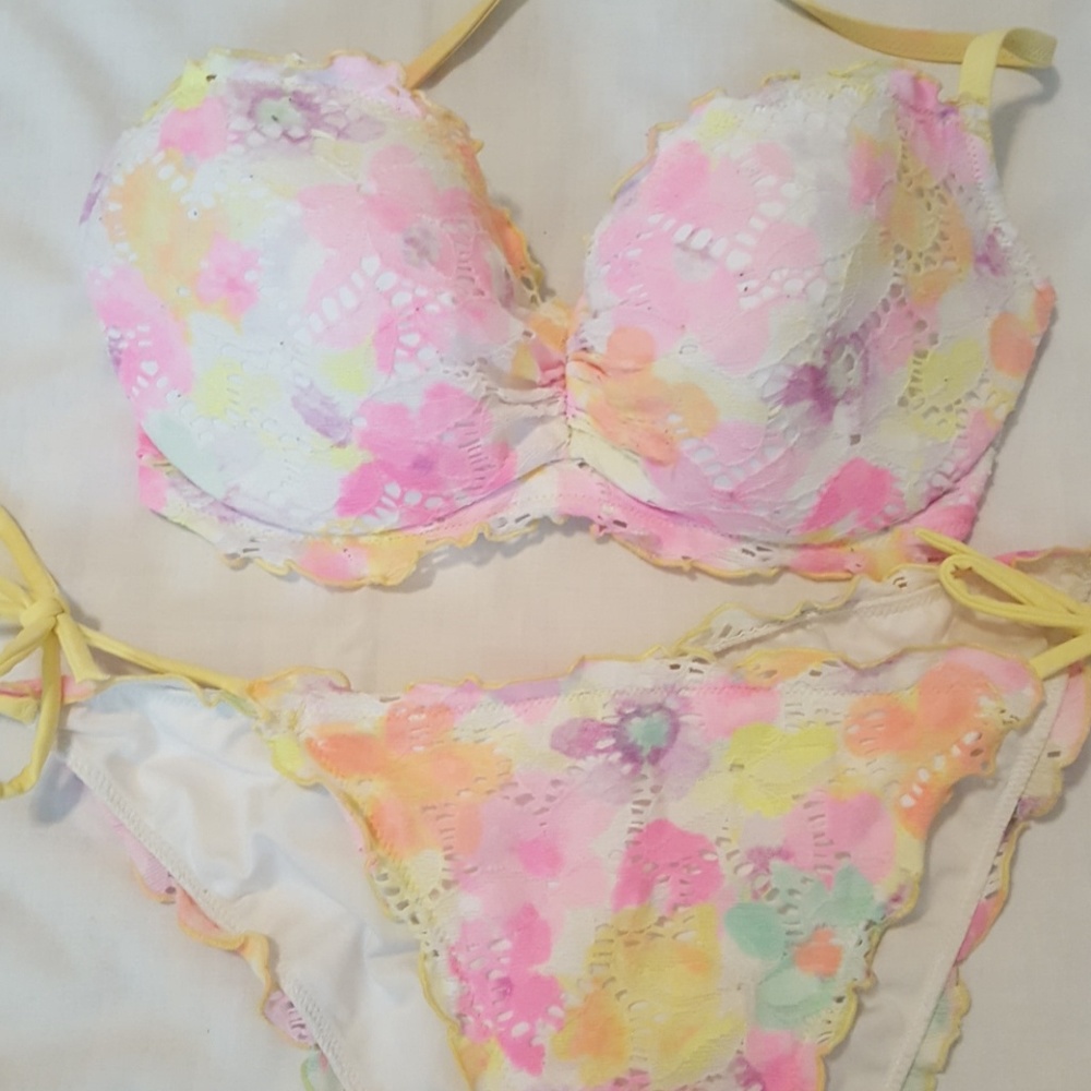 Victoria's Secret Bikini Set